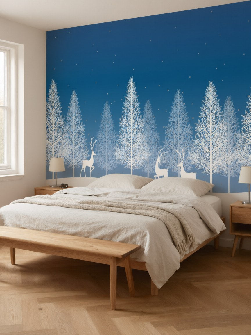 Papier peint panoramique Forêt enneigée et cerfs posé au mur, vue 3