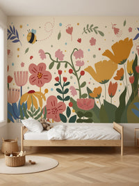 Papier peint panoramique Jardin et abeille posé au mur, vue 2
