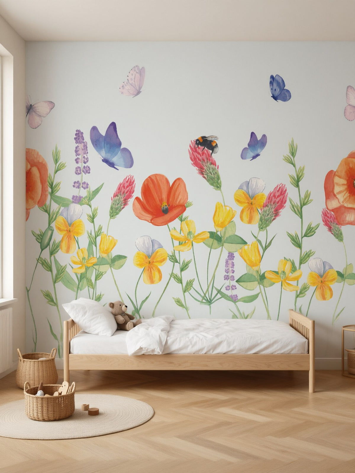Papier peint panoramique Prairie et papillons posé au mur, vue 2