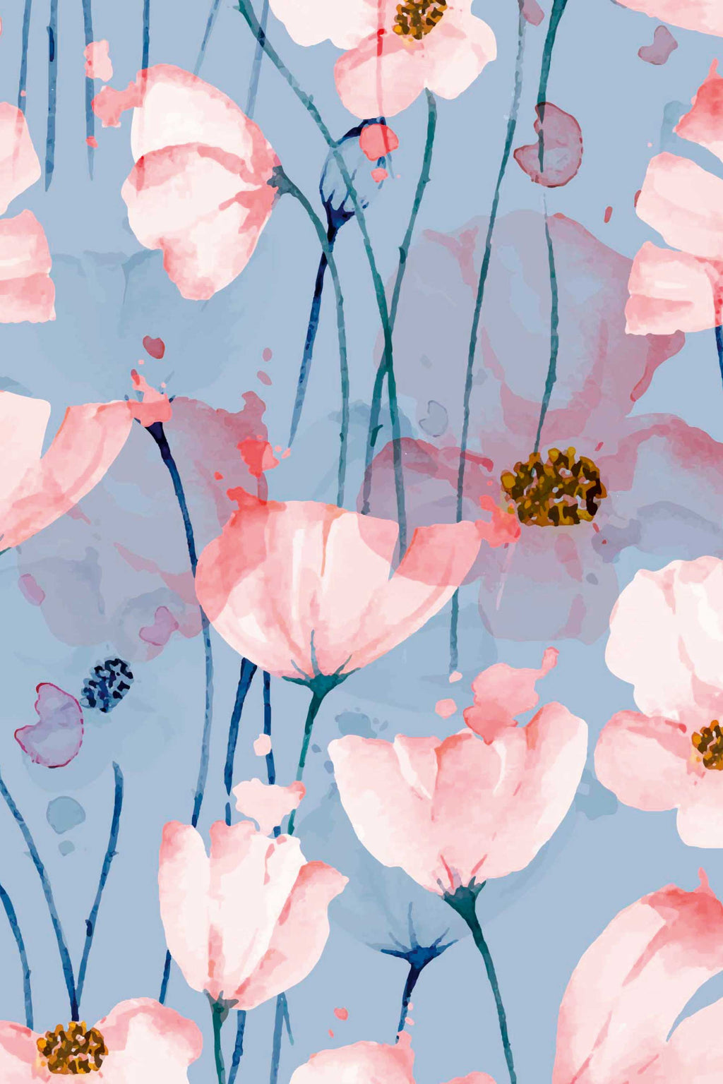 Détail du papier peint panoramique coquelicots : fleurs roses à l'aquarelle sur fond bleu poudré