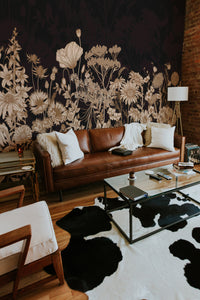 Papier peint panoramique fleurs sauvages — silhouettes dorées sur fond noir