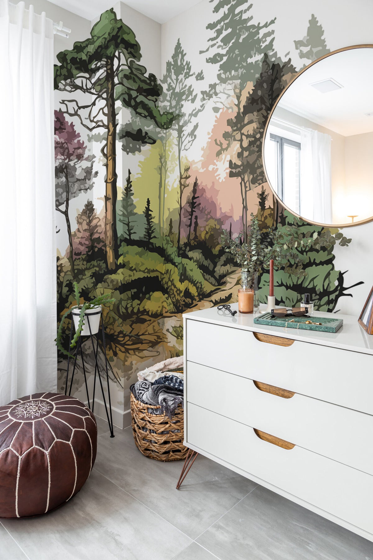 Papier peint panoramique forêt de pins — sous-bois dans la brume