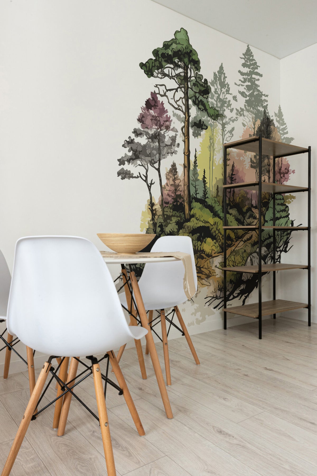 Papier peint panoramique forêt de pins posé au mur, vue 3