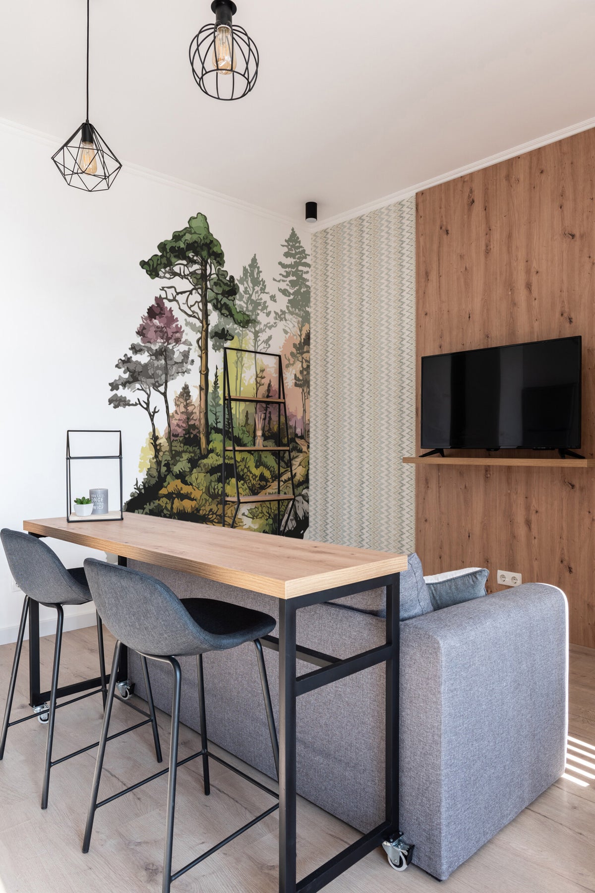 Papier peint panoramique forêt de pins posé au mur, vue 4
