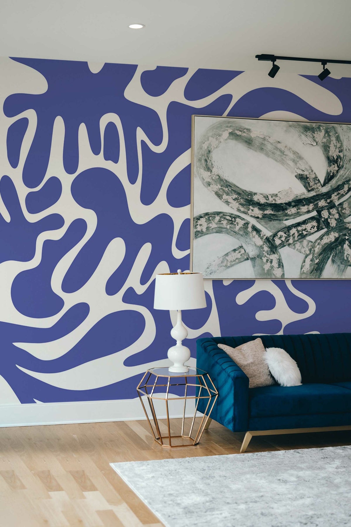 Papier peint panoramique formes bleues posé au mur, vue 4