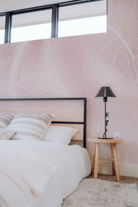 Papier peint panoramique monstera rose poudré — effet soie
